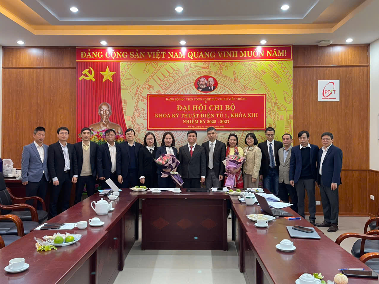 ĐẠI HỘI CHI BỘ KHOA KỸ THUẬT ĐIỆN TỬ LẦN THỨ XIII