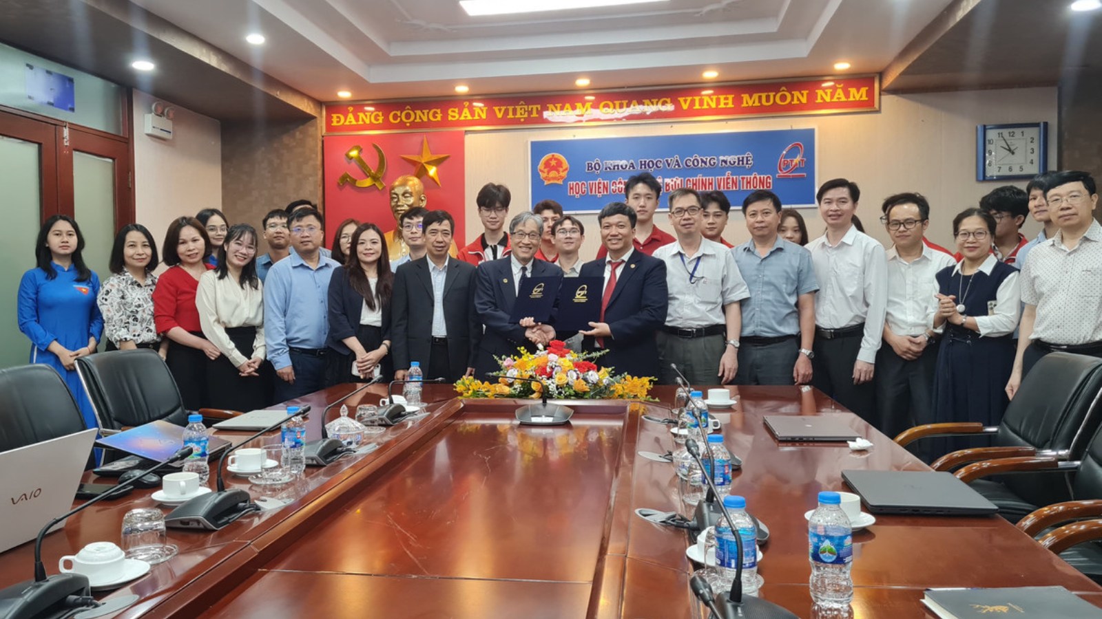 🎓 Lễ ký biên bản hợp tác với Khoa Điện – Điện tử đại học San José (USA) và Tọa đàm khoa học chủ đề “The State of Quantum Computing”